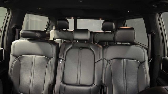 Used 2023 Jeep Wagoneer 2WD image 26