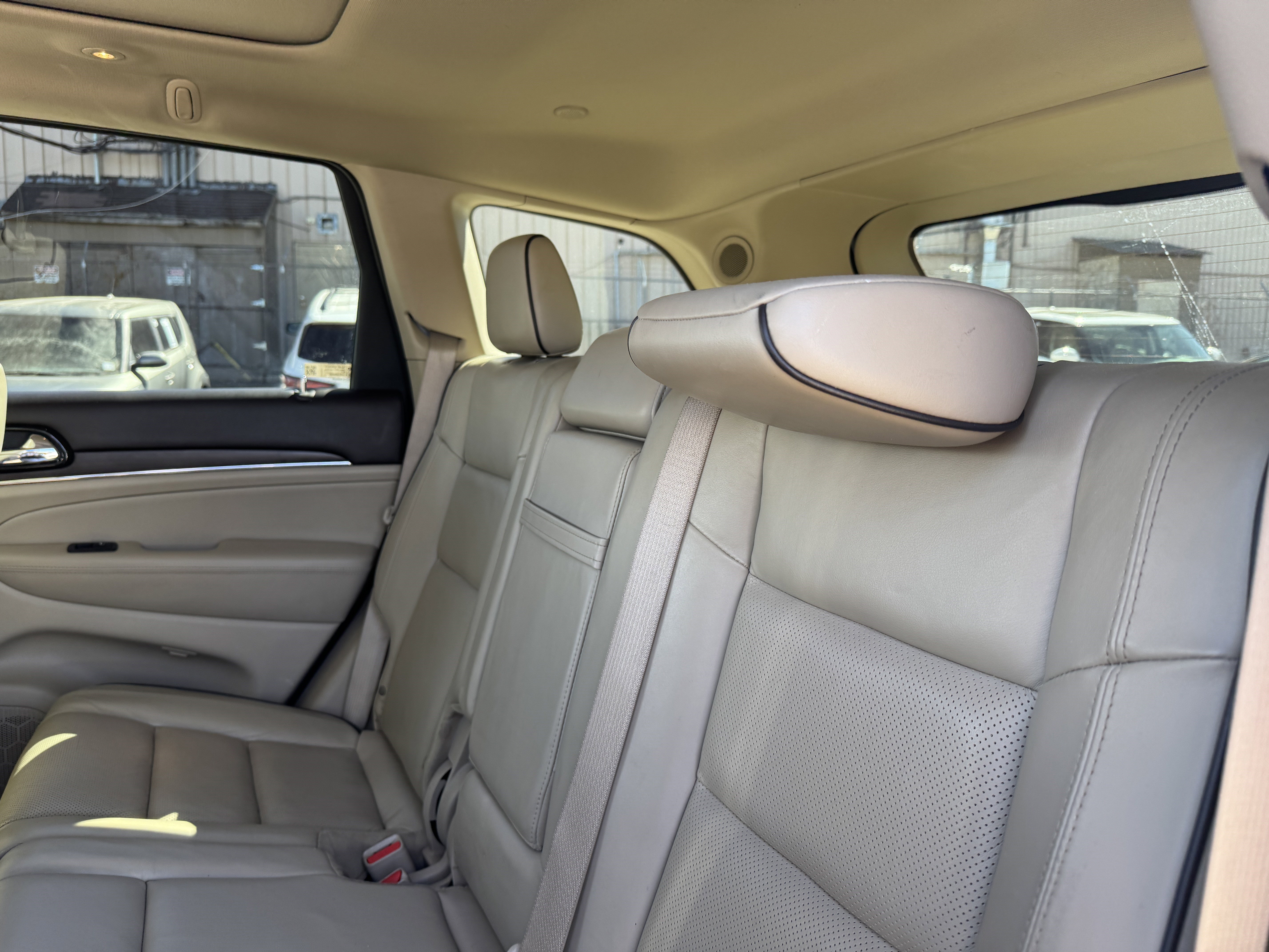 Used 2021 Jeep Grand Cherokee Overland image 16