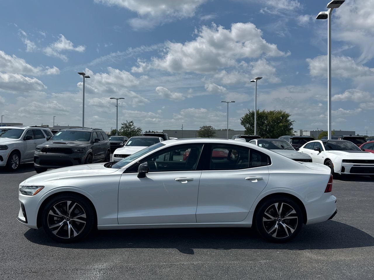 Used 2024 Volvo S60 B5 Core FWD image 6