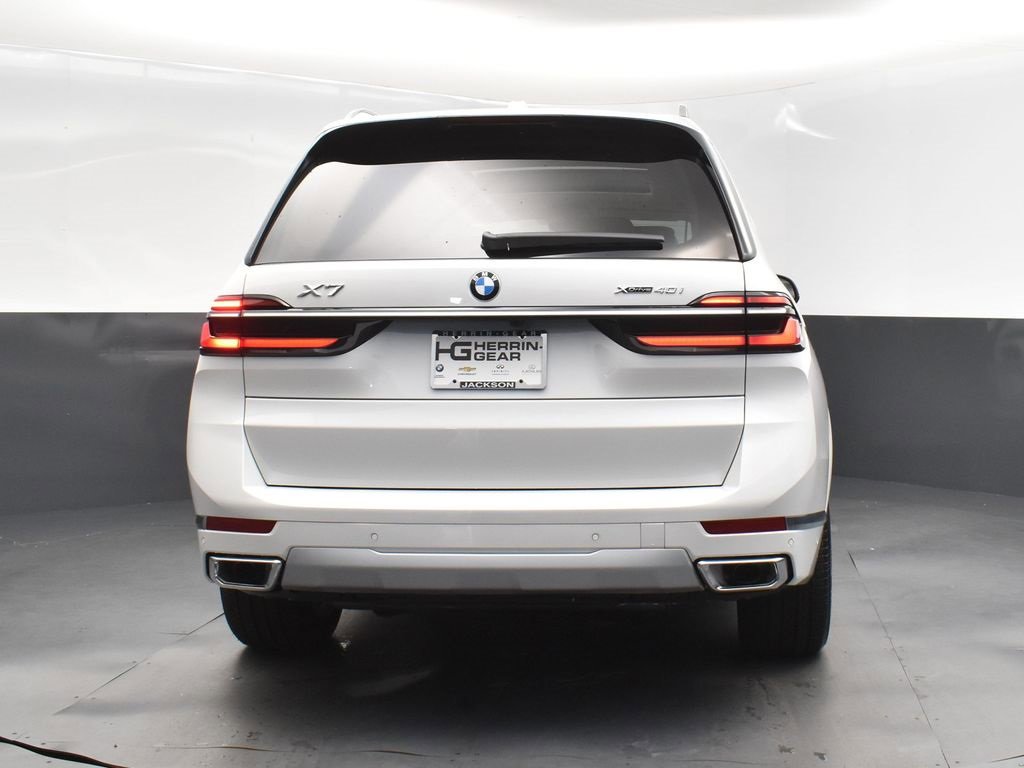 New 2026 BMW X7 xDrive40i w/ Executive Package image 6