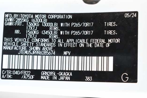 Certified 2024 Toyota 4Runner SR5 AWD/4WD image 33