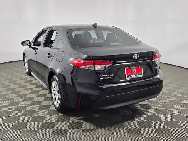 Used 2025 Toyota Corolla LE FWD image 6