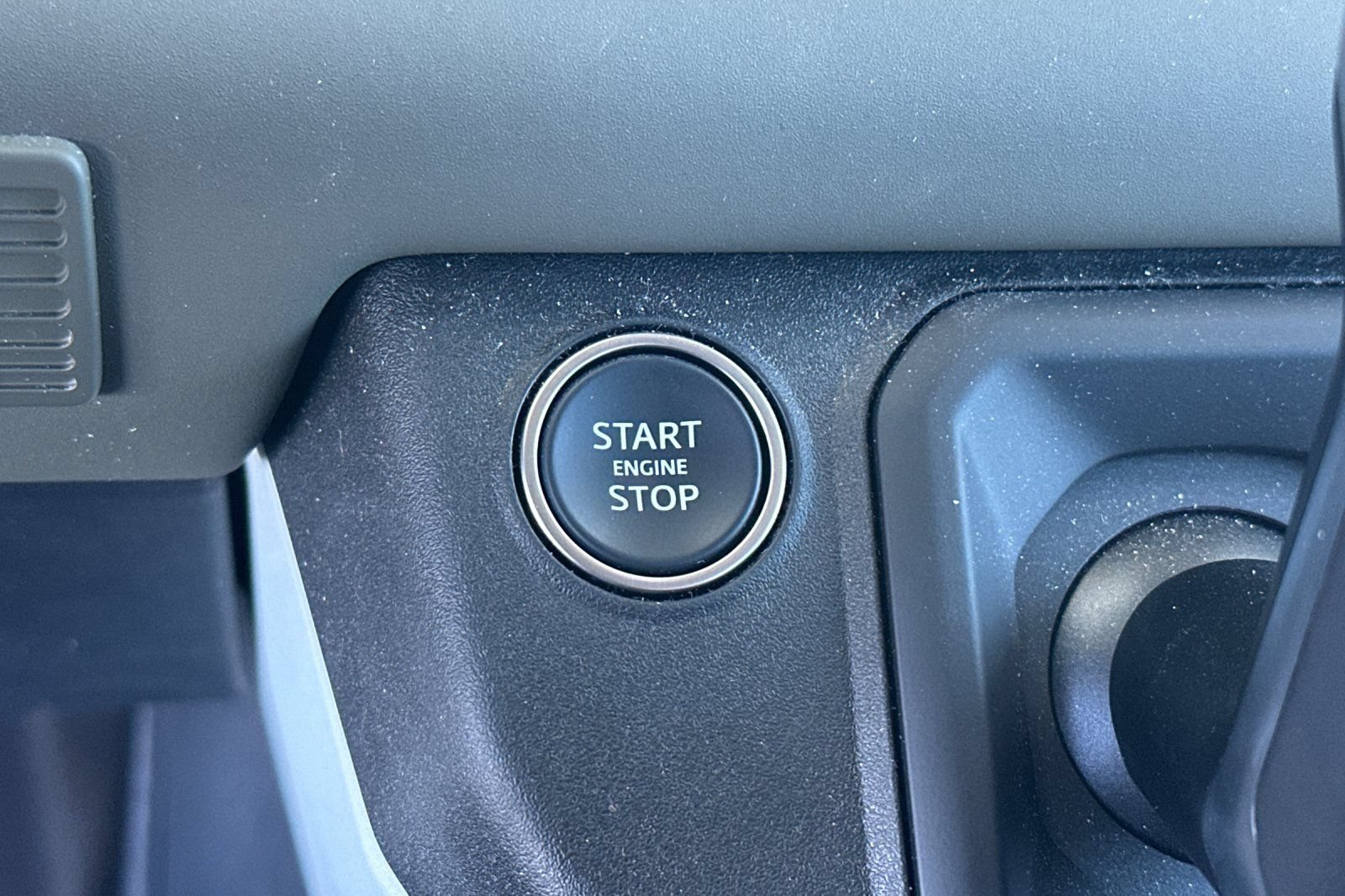 Used 2024 Land Rover Defender 110 S AWD/4WD image 28