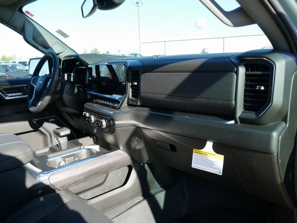 New 2026 Chevrolet Silverado 1500 LTZ w/ LTZ Premium Package image 11