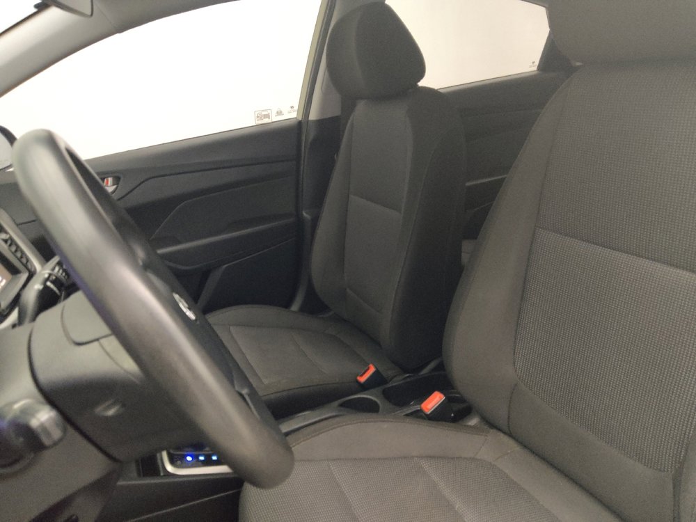 Used 2020 Hyundai Accent SE image 17
