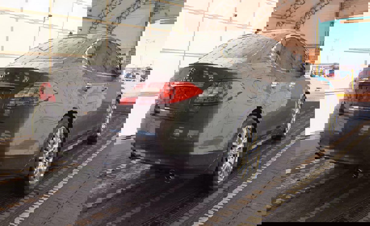 Used 2013 INFINITI M37 w/ Premium Pkg image 5