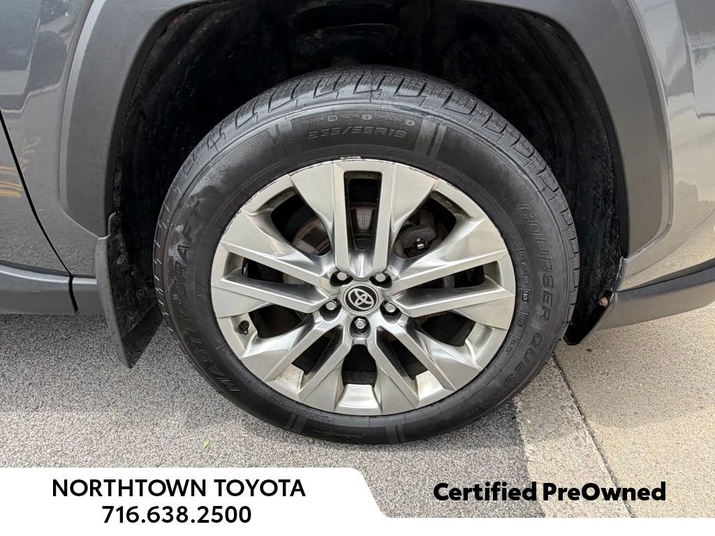 Used 2021 Toyota RAV4 XLE Premium AWD/4WD image 20
