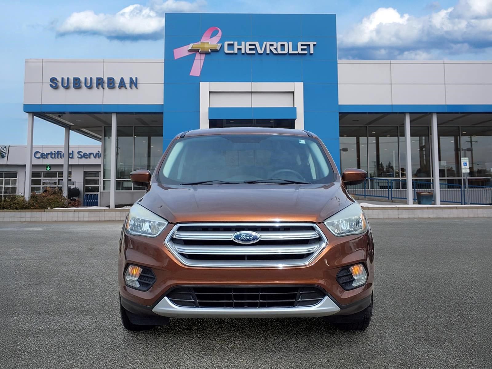 Used 2017 Ford Escape SE w/ SE Cold Weather Package FWD image 2