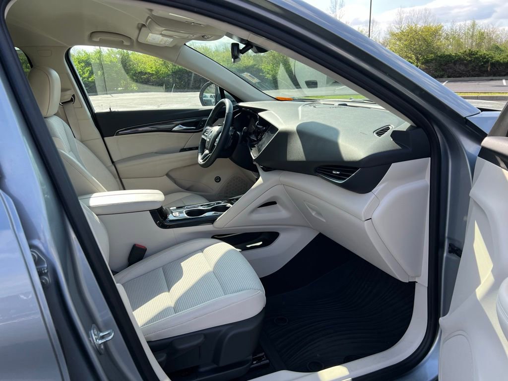 Used 2023 Buick Envision Preferred image 10