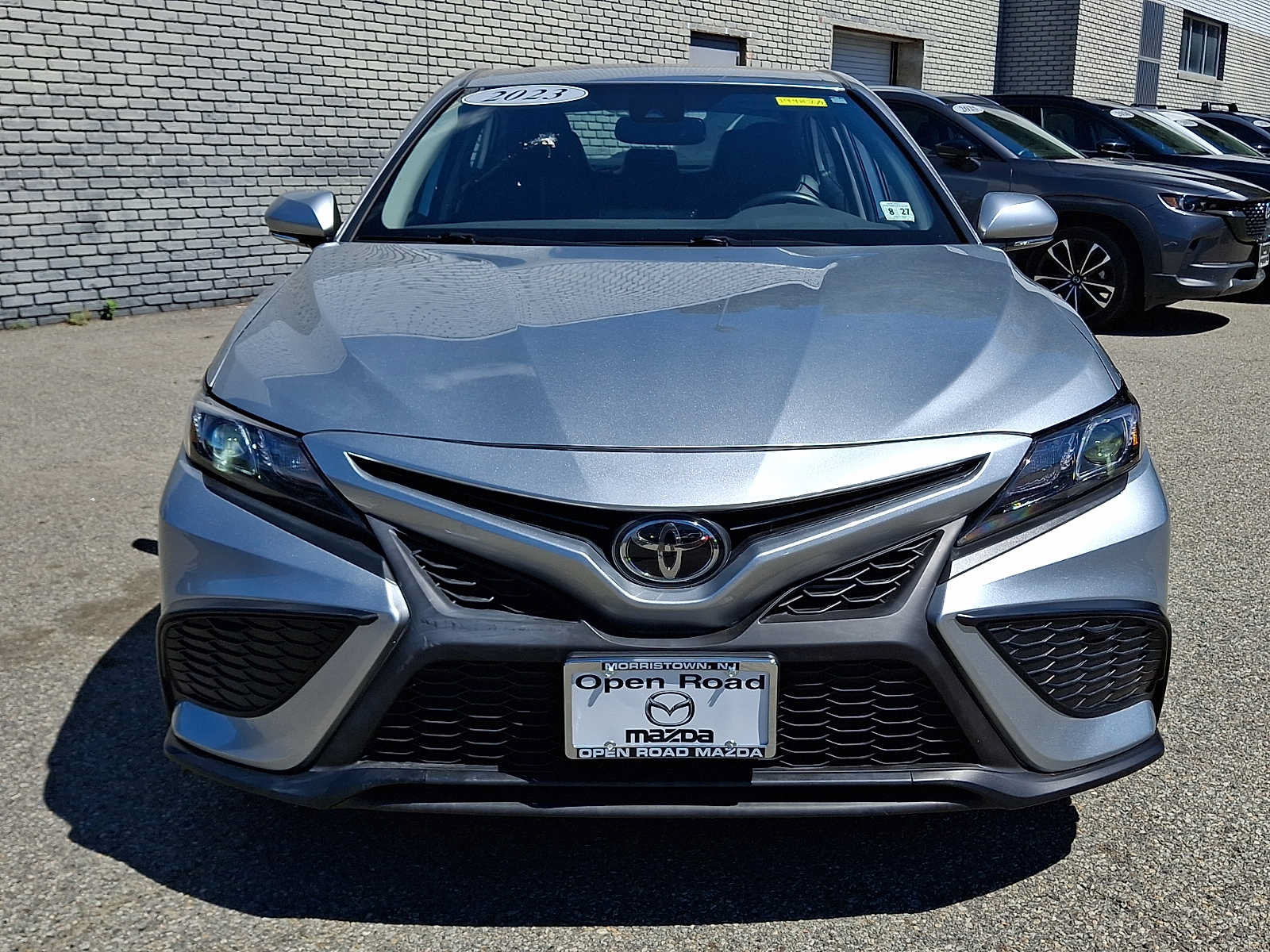 Used 2023 Toyota Camry SE w/ Convenience Package FWD image 2