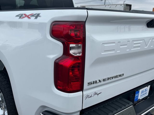 Used 2024 Chevrolet Silverado 1500 LT image 14