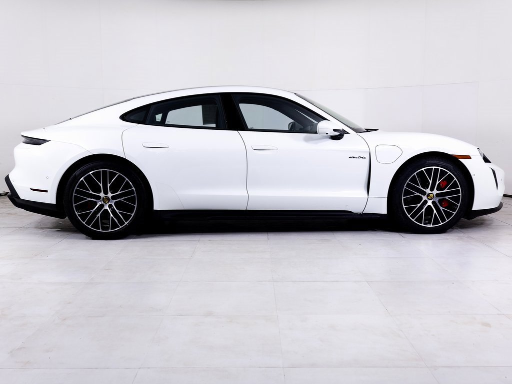 Certified 2024 Porsche Taycan GTS image 29