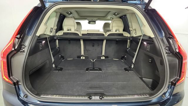 New 2026 Volvo XC90 T8 Ultra w/ Protection Package Premier AWD/4WD image 48