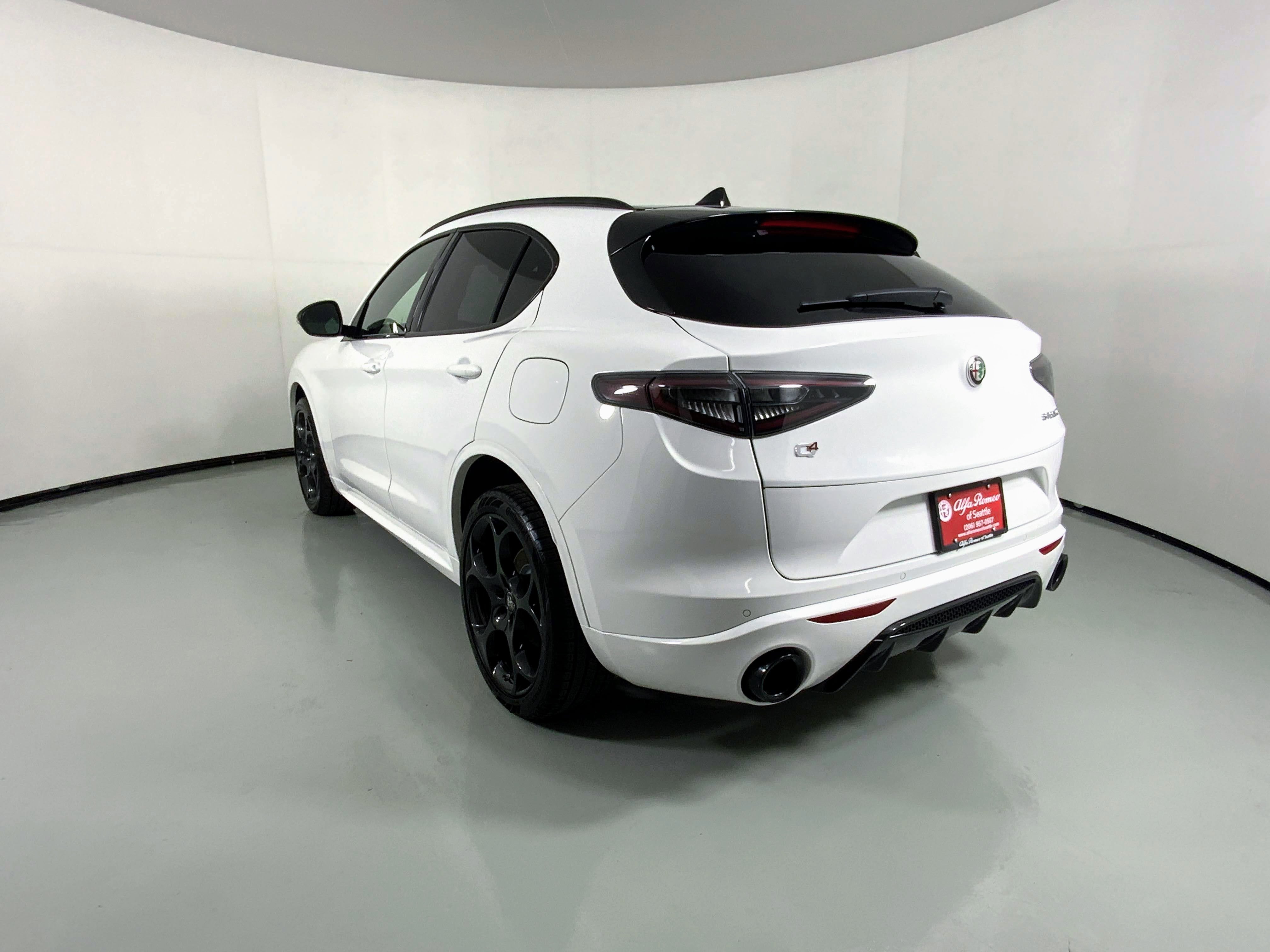 New 2025 Alfa Romeo Stelvio Tributo Italiano w/ Active Assist Plus Package image 13