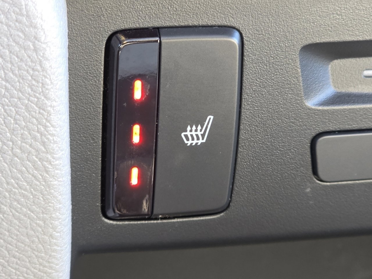 Used 2022 Honda Pilot Touring image 9