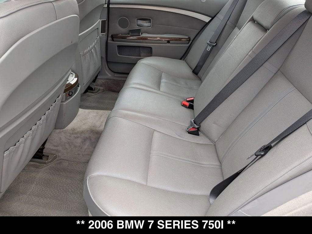 Used 2006 BMW 750i image 4