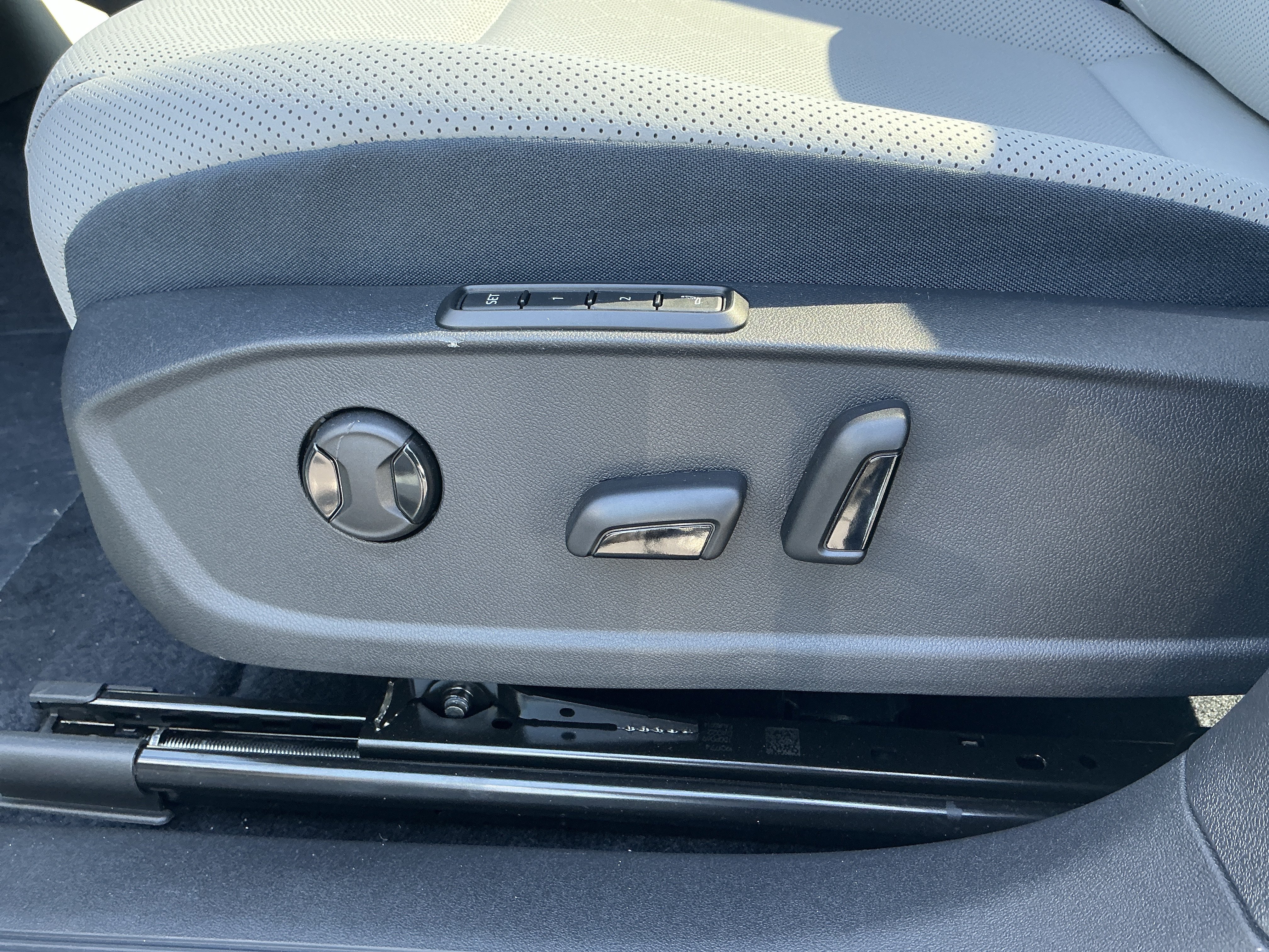 New 2026 Volkswagen ID.4 Pro S Plus AWD/4WD image 11