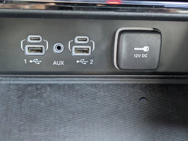 Used 2023 Jeep Grand Cherokee Altitude AWD/4WD image 26