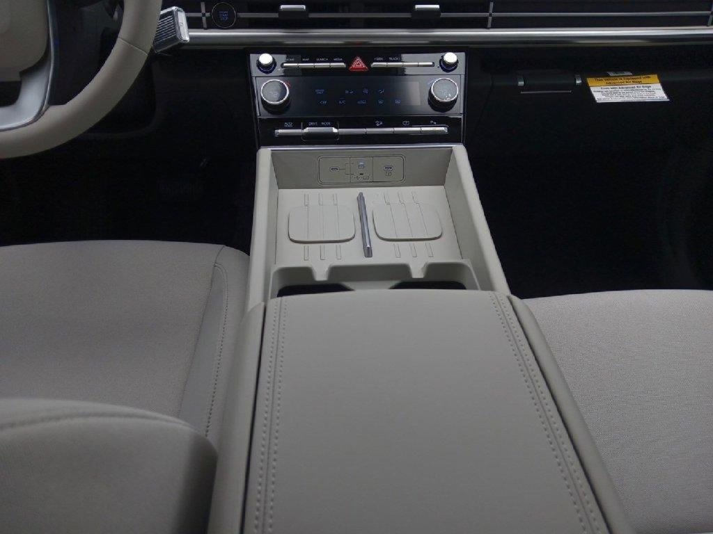 New 2026 Hyundai Santa Fe SE FWD image 11