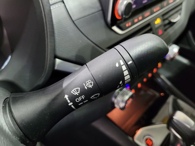 Used 2020 Nissan Altima 2.5 SV image 41