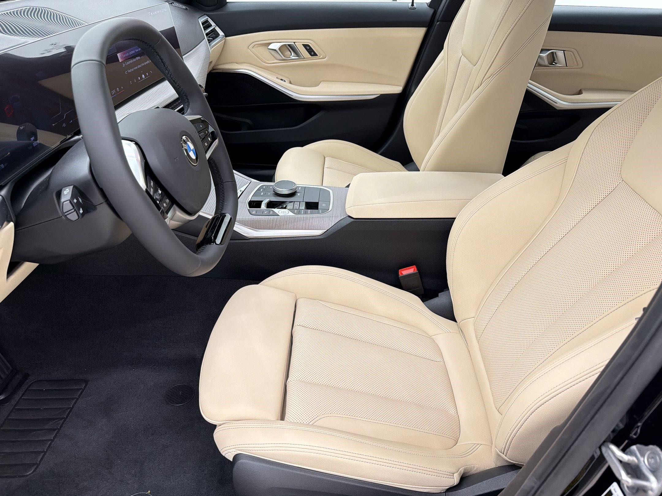 New 2026 BMW 330i Sedan RWD image 5