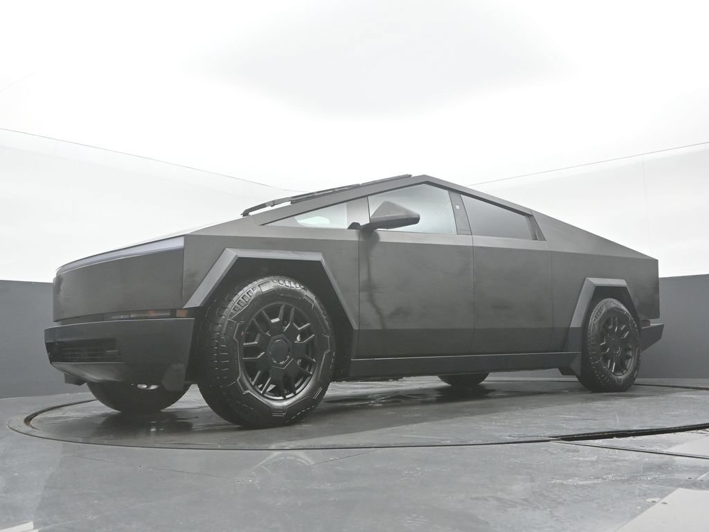Used 2024 Tesla Cybertruck AWD Crew Cab image 29