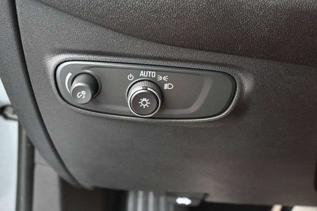 Used 2024 Chevrolet Equinox LT FWD image 14