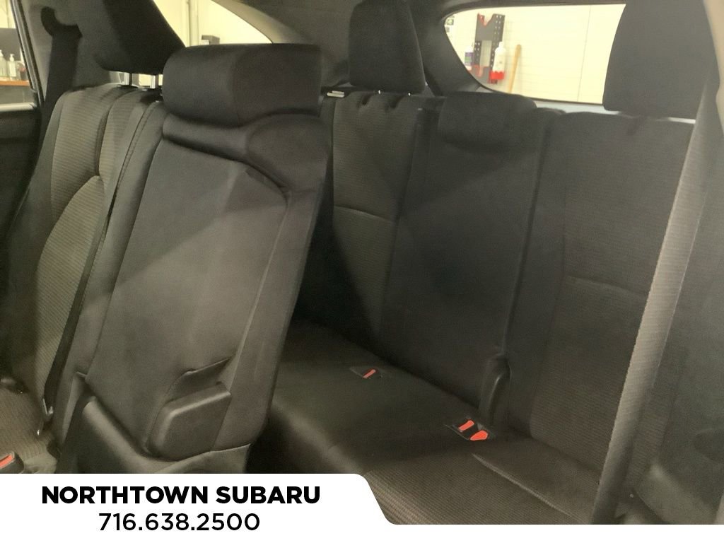 Used 2023 Toyota Highlander LE image 14