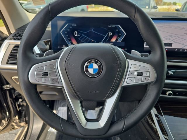 Used 2026 BMW X7 xDrive40i image 25