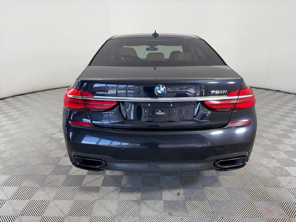Used 2017 BMW 750i xDrive AWD/4WD image 6