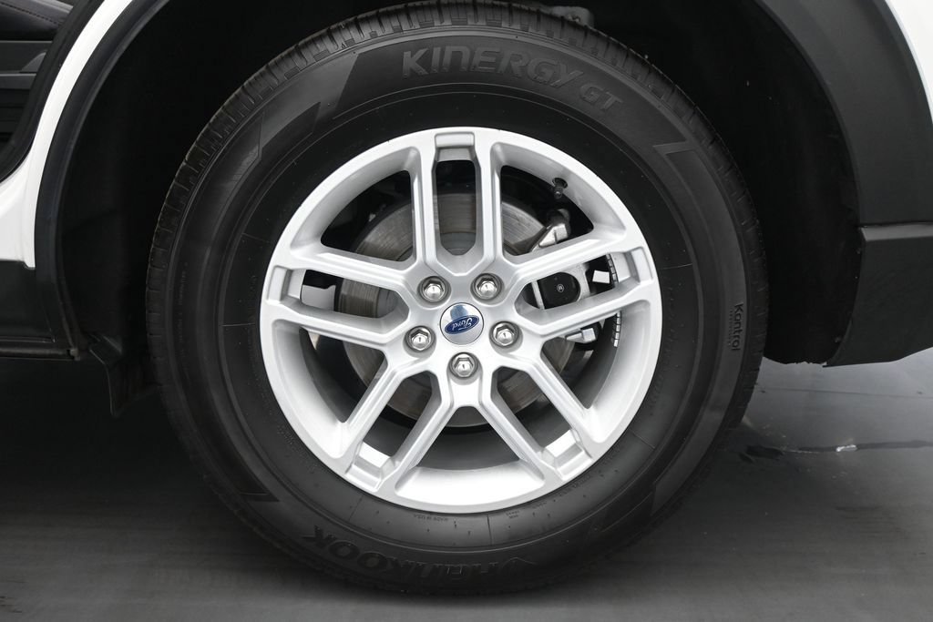 Certified 2025 Ford Explorer Active RWD image 24