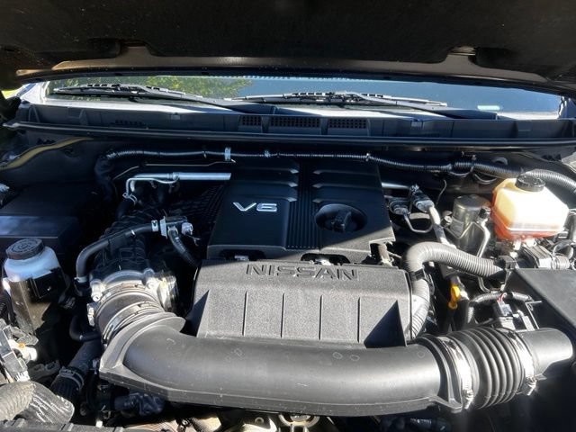 Used 2022 Nissan Frontier PRO-4X w/ Pro-4X Premium Package AWD/4WD image 8
