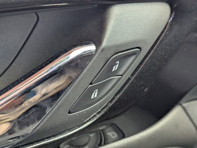 Certified 2023 Chevrolet Traverse RS image 28