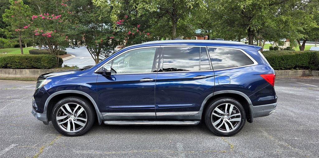 Used 2016 Honda Pilot Touring image 10