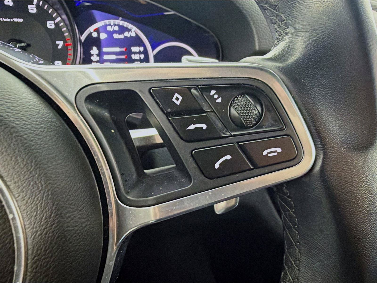 Certified 2023 Porsche Cayenne Platinum Edition AWD/4WD image 13