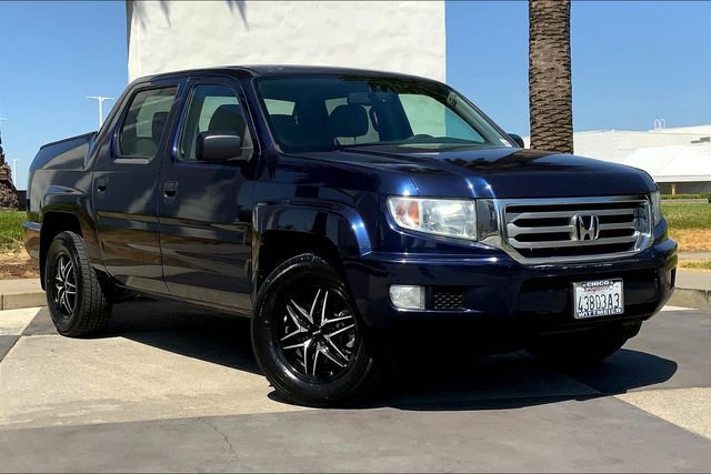 Used 2013 Honda Ridgeline RT image 2