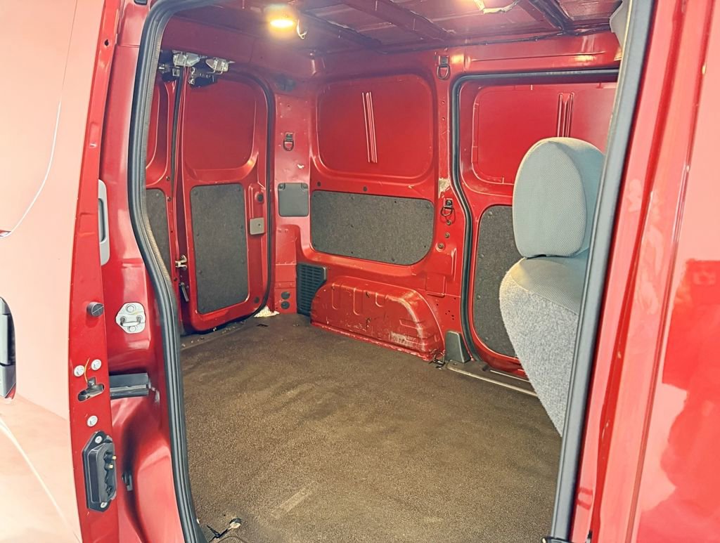 Used 2021 Nissan NV200 SV image 32