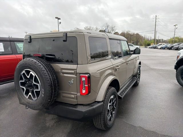 Used 2025 Ford Bronco Outer Banks image 3