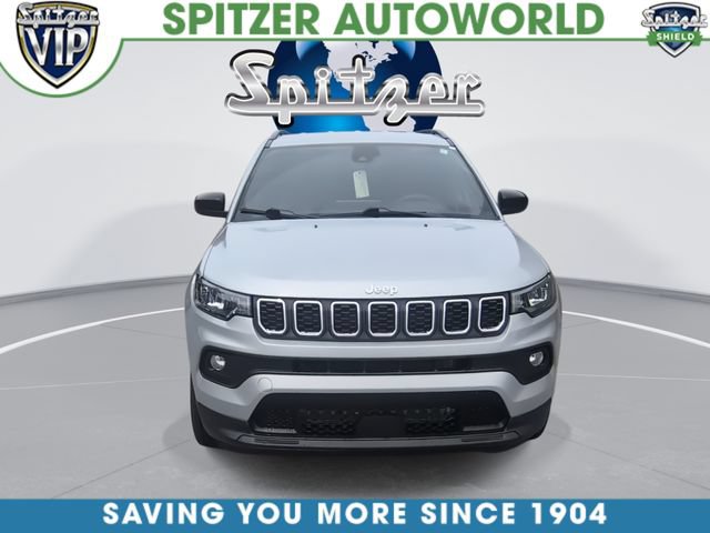 Used 2024 Jeep Compass Latitude AWD/4WD image 4