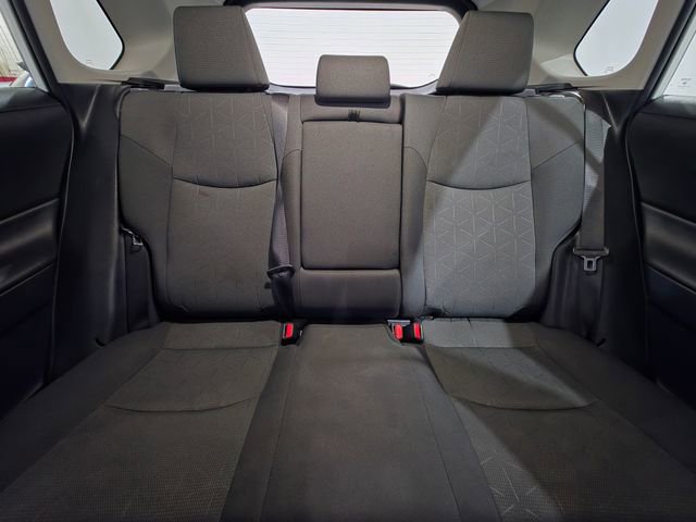 Used 2025 Toyota RAV4 XLE AWD/4WD image 15
