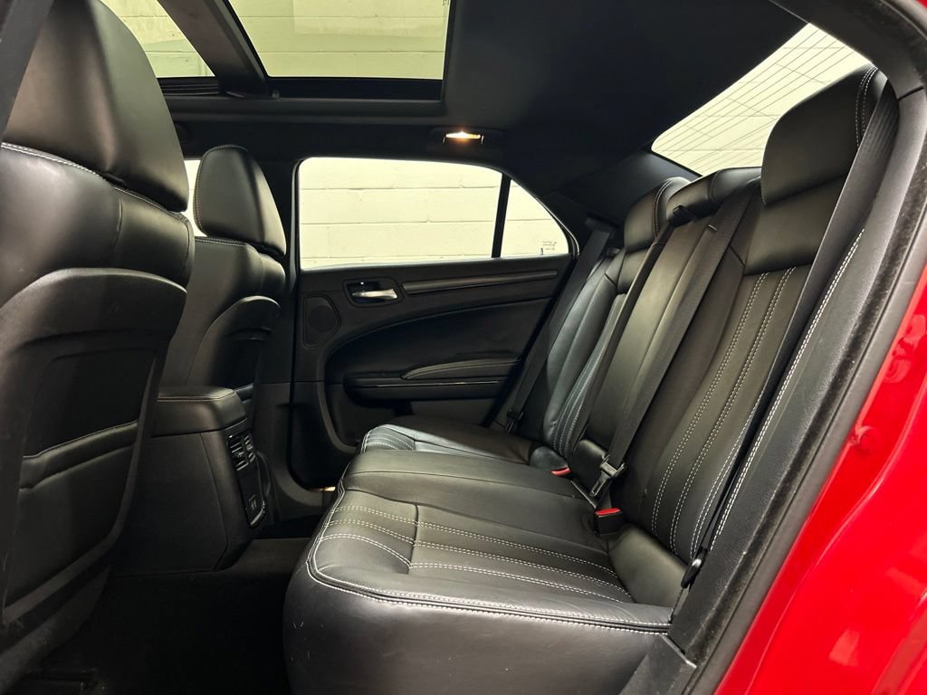 Used 2015 Chrysler 300 S AWD/4WD image 8