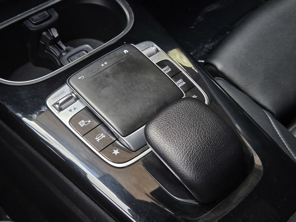 Used 2020 Mercedes-Benz CLA 250 image 21