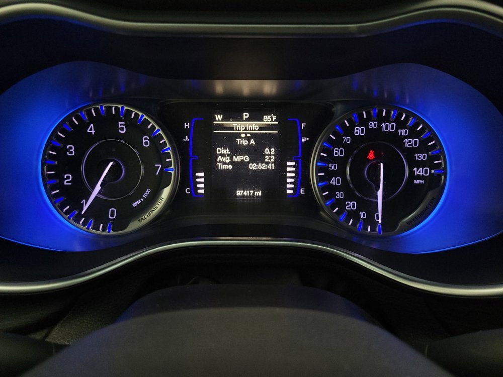 Used 2015 Chrysler 200 Limited FWD image 23