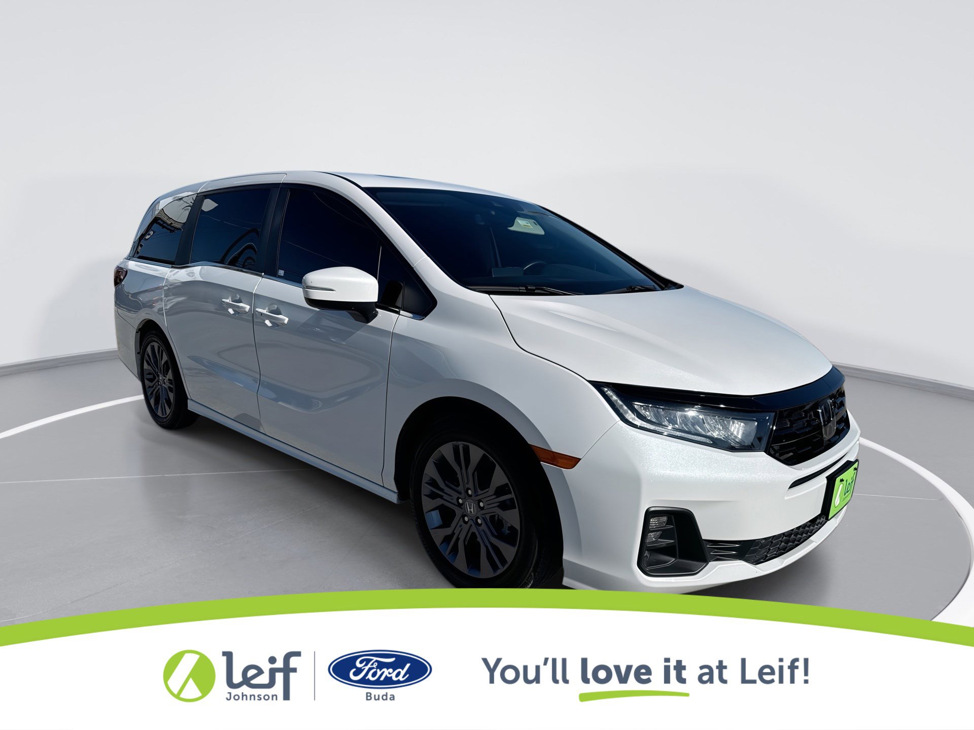 Used 2025 Honda Odyssey Touring image 1