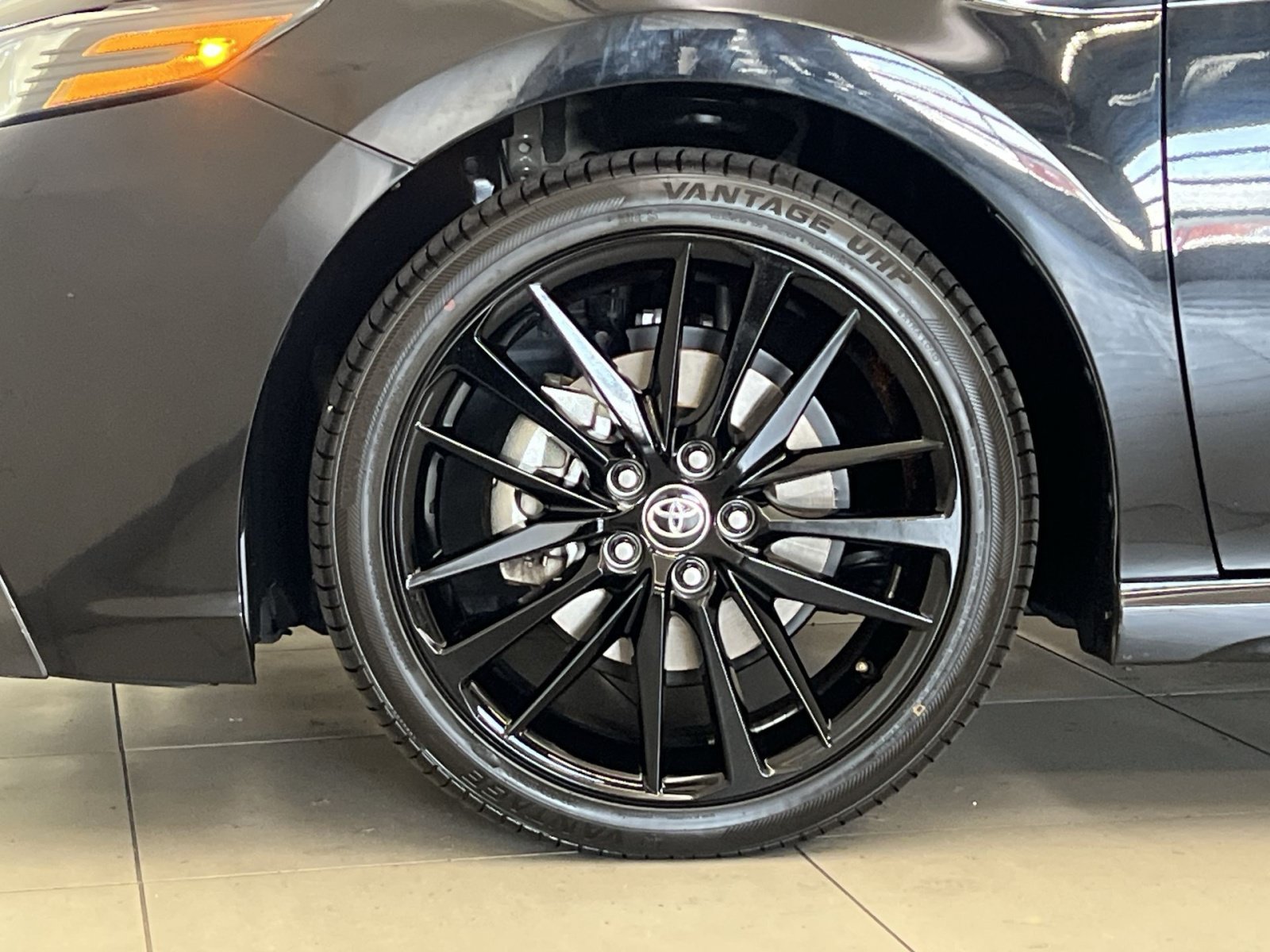 Used 2024 Toyota Camry XSE FWD image 11