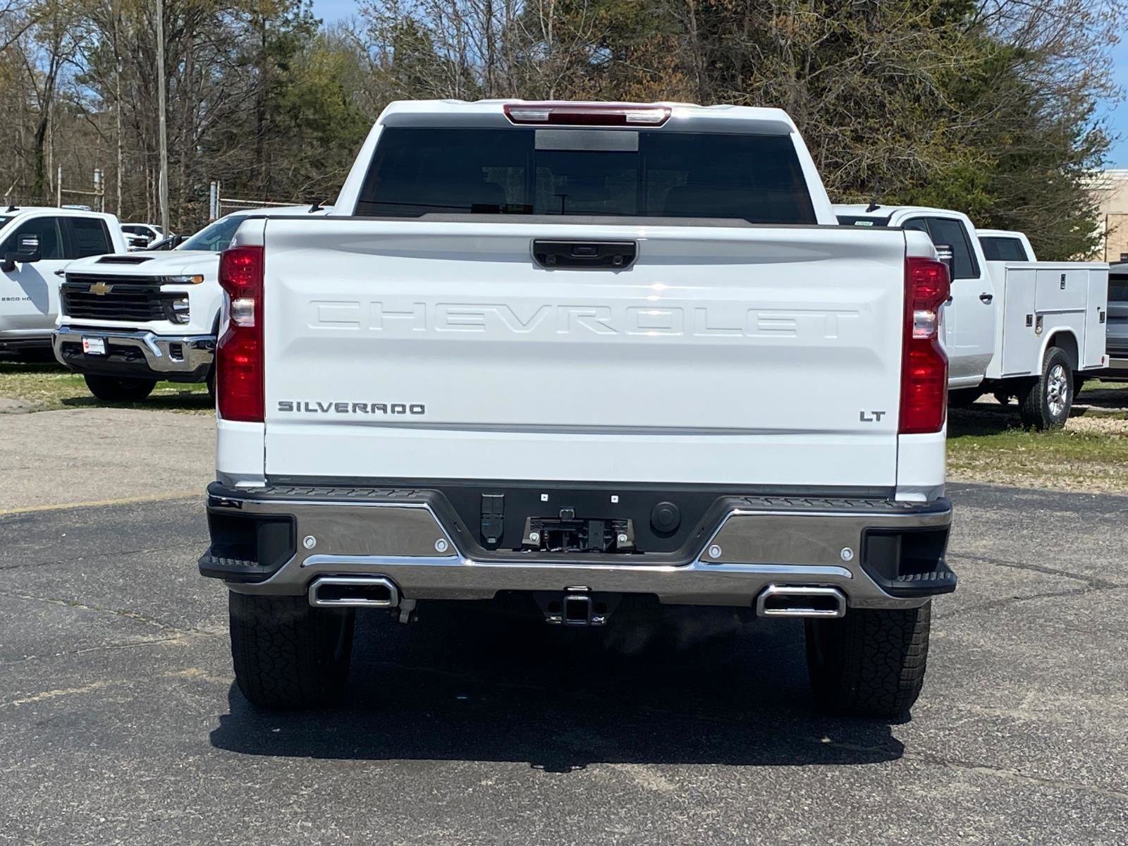 New 2026 Chevrolet Silverado 1500 LT w/ Z71 Off-Road Package AWD/4WD image 4