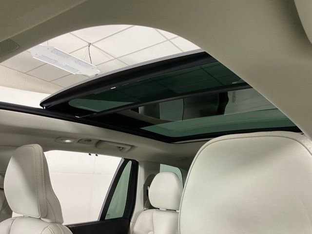Certified 2023 Volvo XC90 B6 Ultimate w/ Protection Package Premier image 16