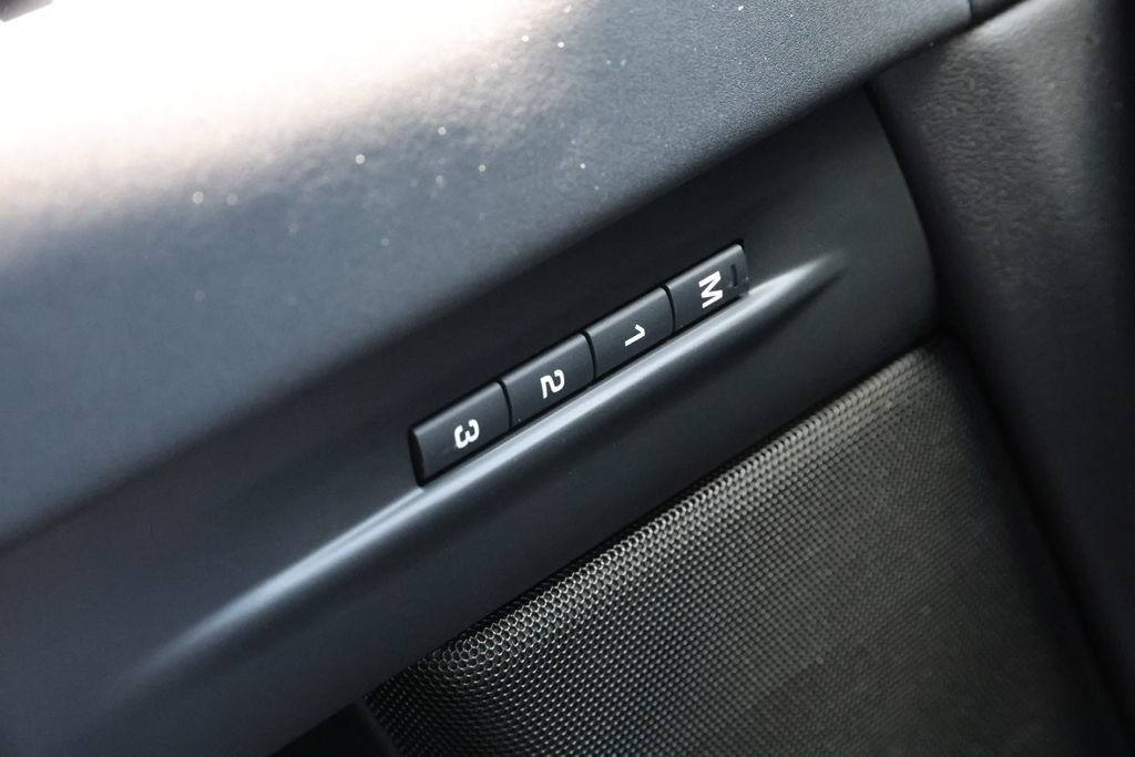 New 2026 Land Rover Range Rover Evoque S AWD/4WD image 17