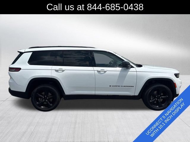 Used 2025 Jeep Grand Cherokee L Limited w/ Luxury Tech Group II RWD image 4