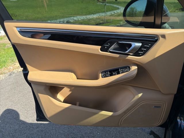 Used 2017 Porsche Macan S AWD/4WD image 20